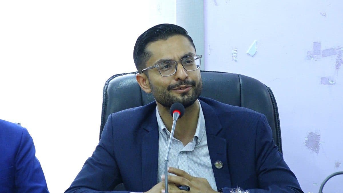 Education Ministry to Hold Talks with Local Governments Over Admission Fee Irregularities