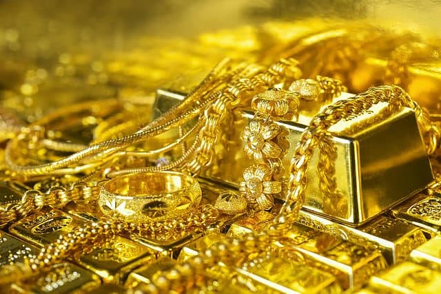 Gold Drops Rs 5,200 per Tola, Silver Falls Rs 250 in Nepal