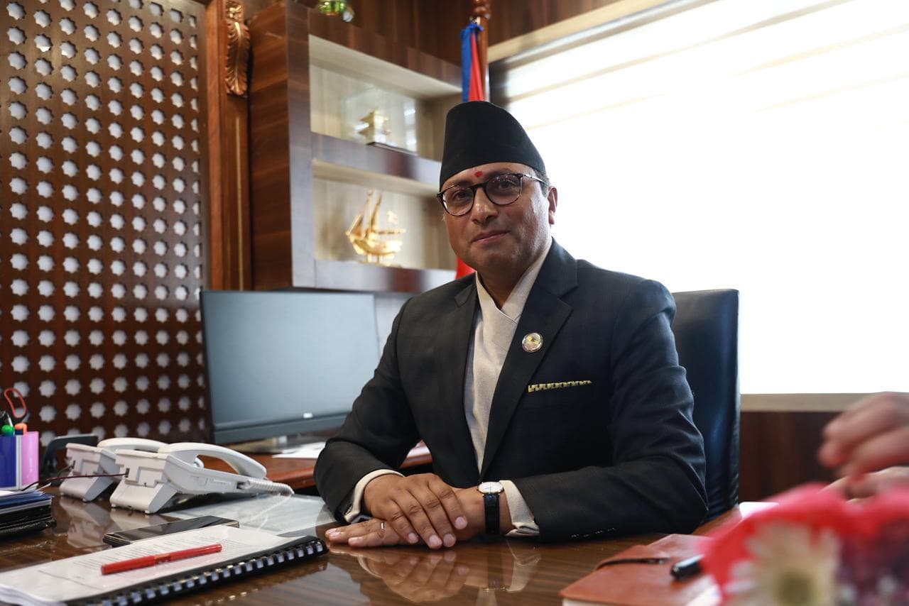 Finance Minister Meets Brokers Amid Sharp Stock Market Decline