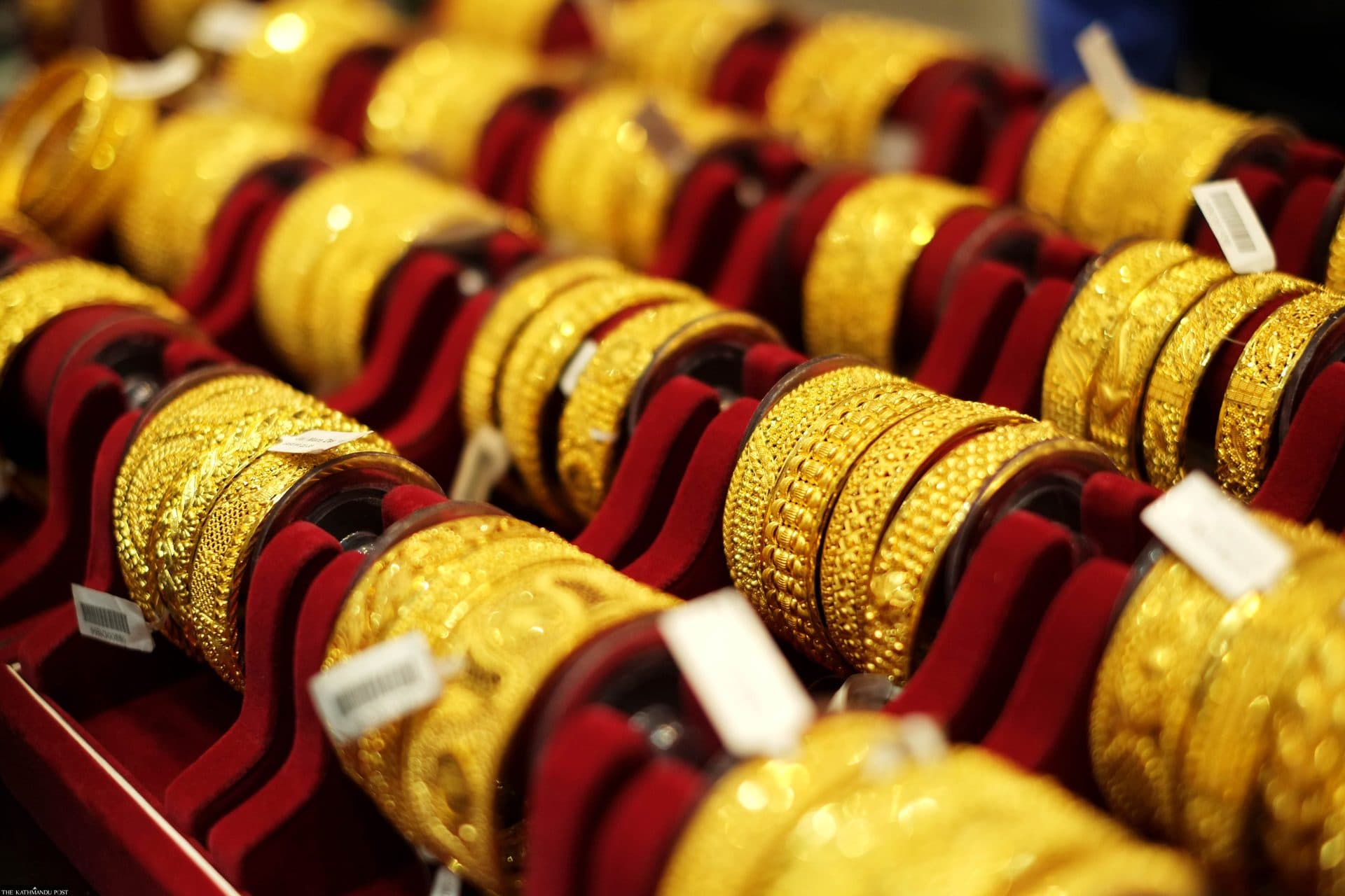 Gold Price Drops by Rs. 5,100 per Tola, Silver Also Declines